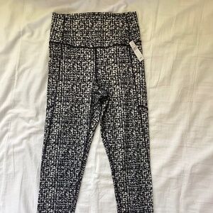 BRAND NEW WITH TAGS Gap Workout Leggings S